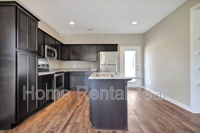 Building Photo - 102 Kennah Ct
