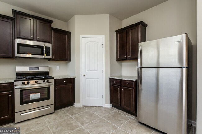 Building Photo - 118 Bradford Ct