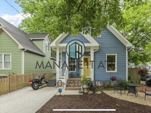 Building Photo - Cozy 3 bedroom house located one block from the Beltline!