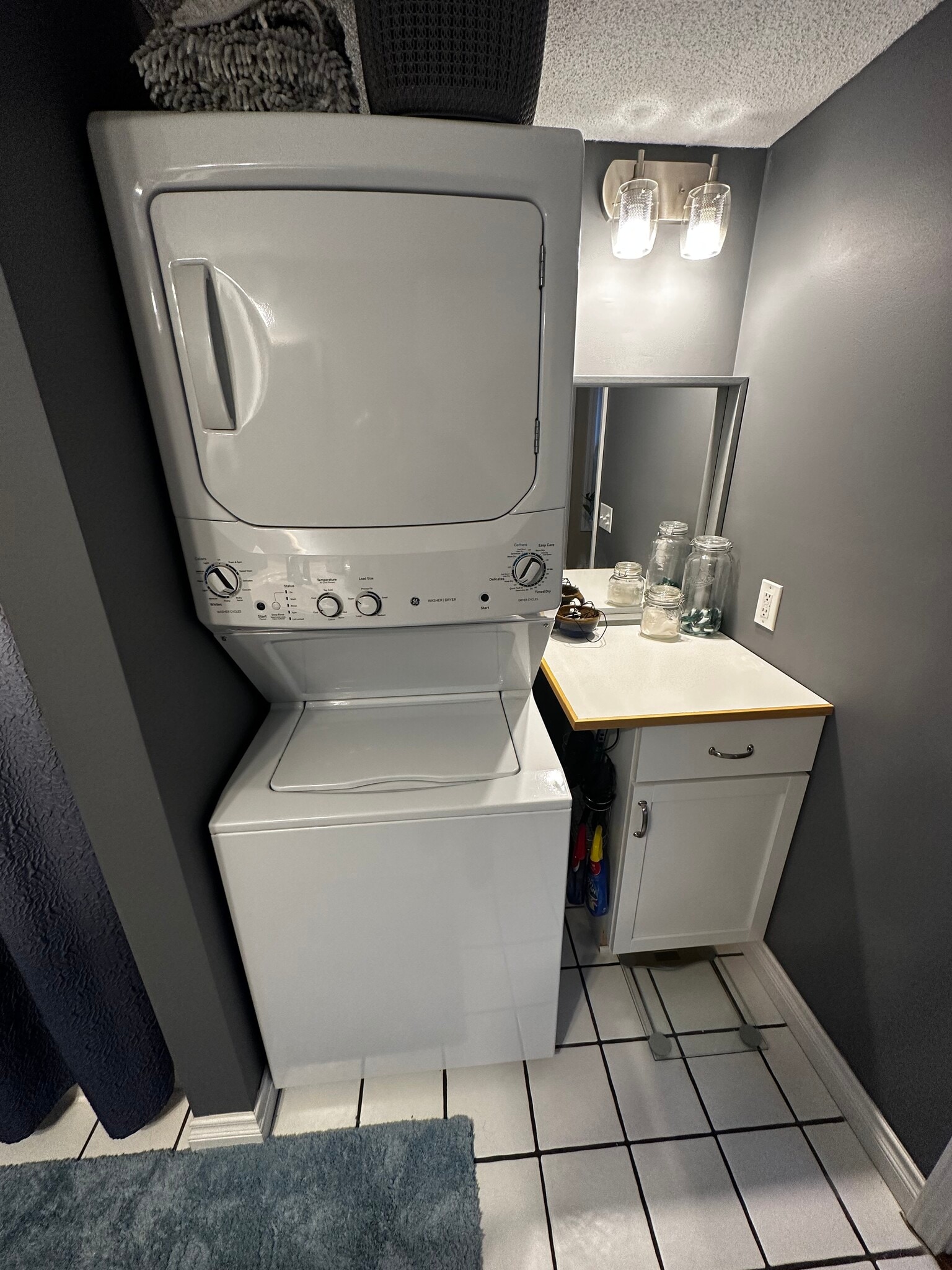 Building Photo - 7608 E South St