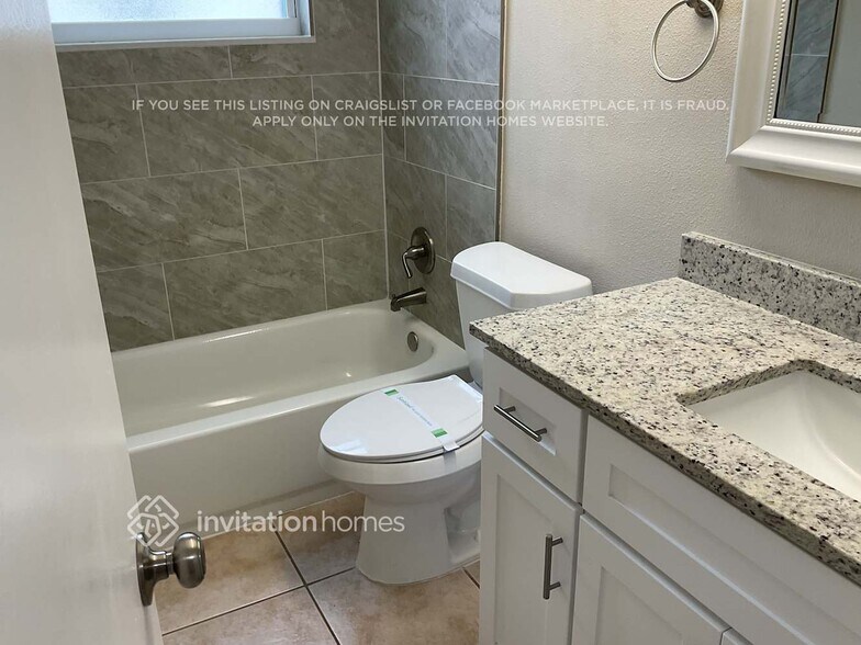 Building Photo - 1919 Dartmouth Dr