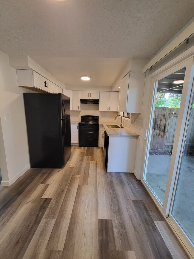 Building Photo - 218 65th St