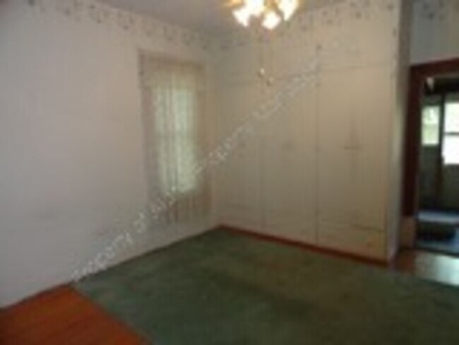Building Photo - 1416 N 11th St