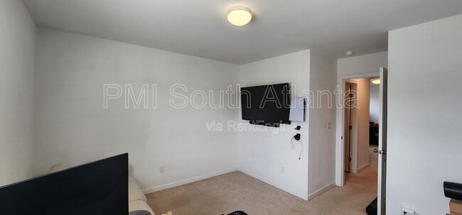 Building Photo - 4040 Alveston Dr