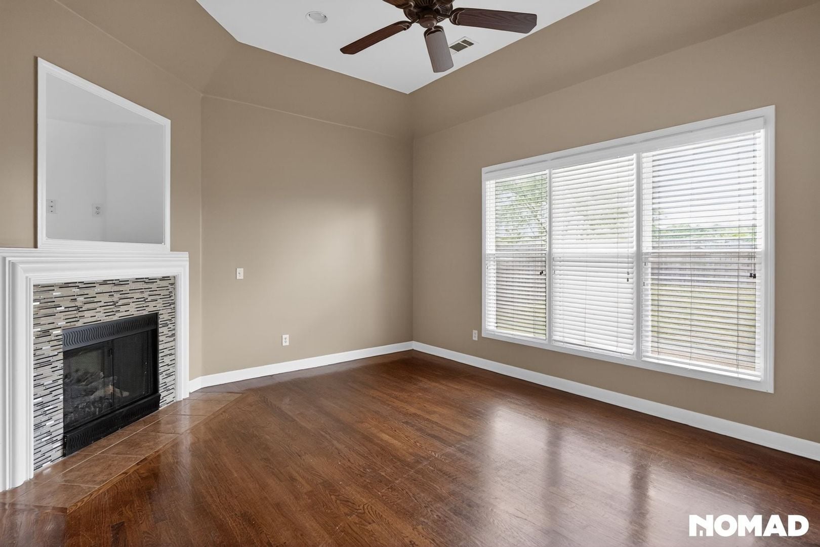 Building Photo - 4886 Fox Springs Dr