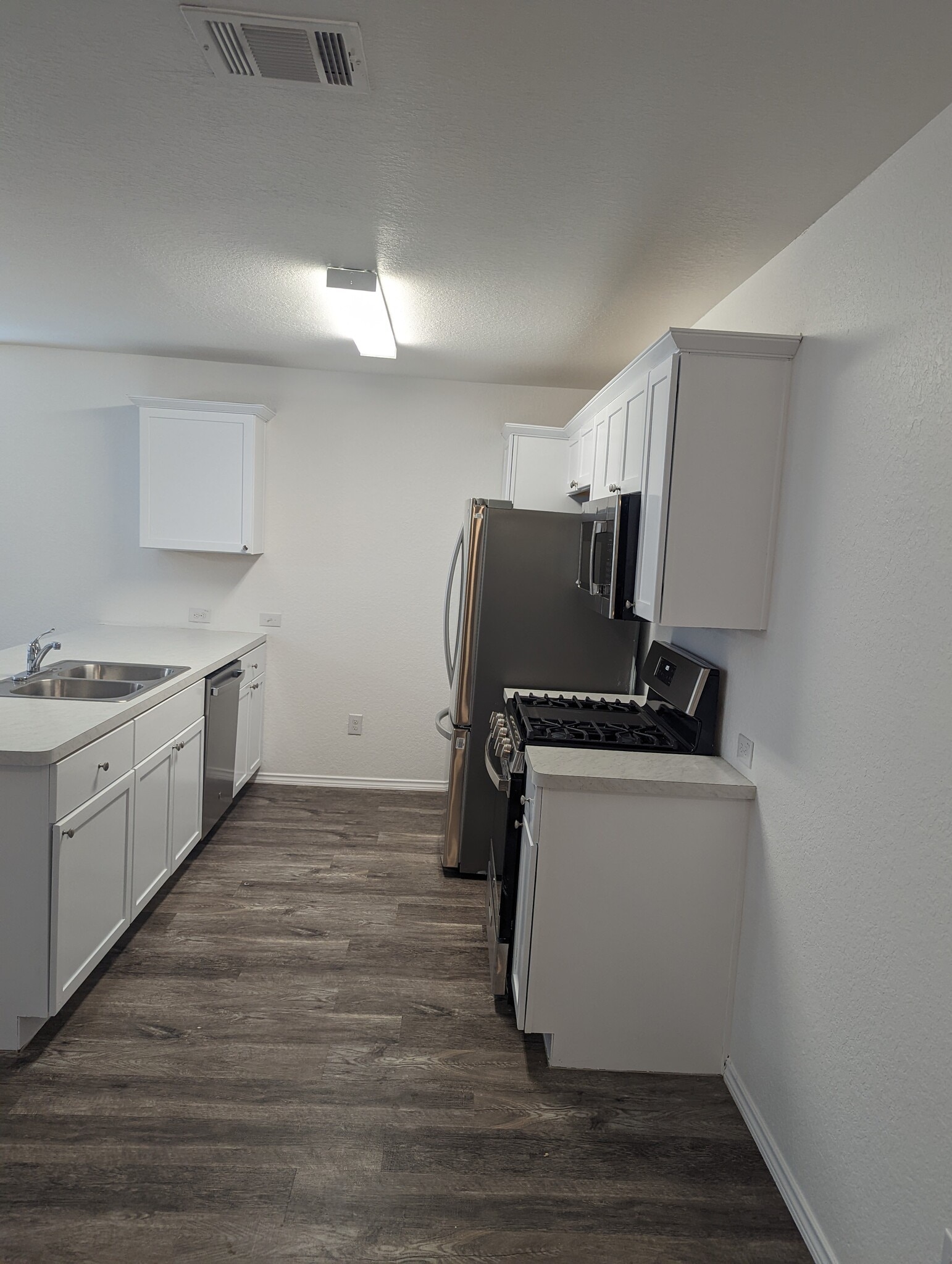 Building Photo - 10687 Penelope Way