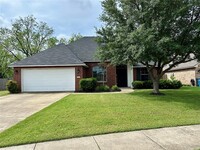 Building Photo - 2142 Sweet Bay Cir
