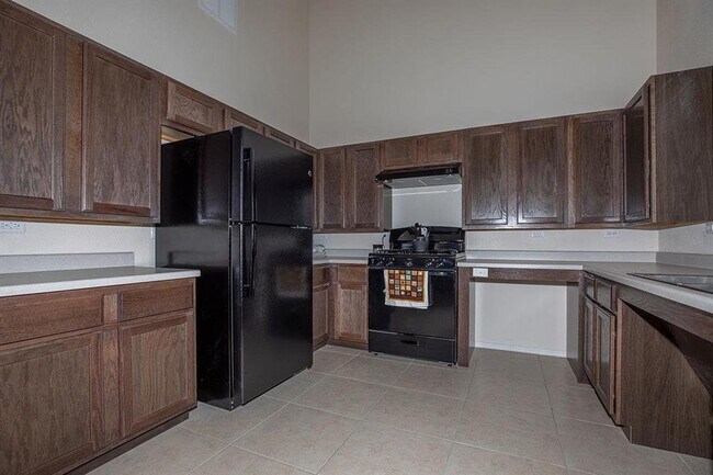 Building Photo - 1331 Pullman Dr