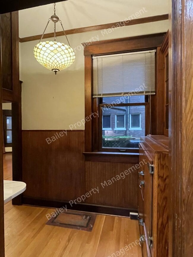 Building Photo - 1458 Cherokee Rd