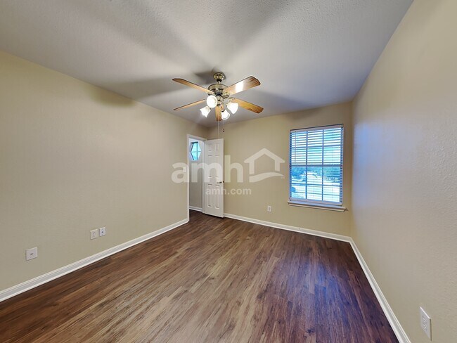 Building Photo - 8802 Gallop Chase