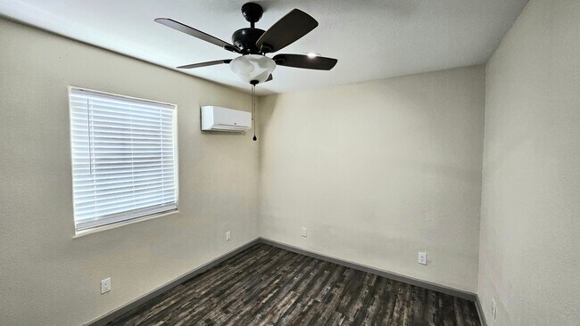 Building Photo - COT26920