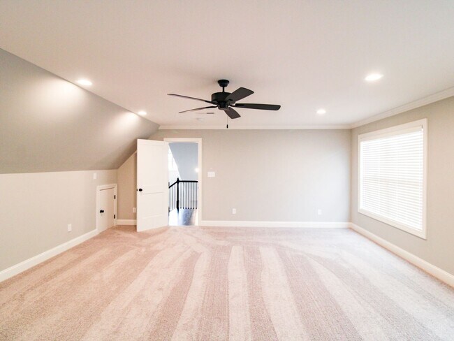 Building Photo - Beautiful two story home at Whispering Pines!