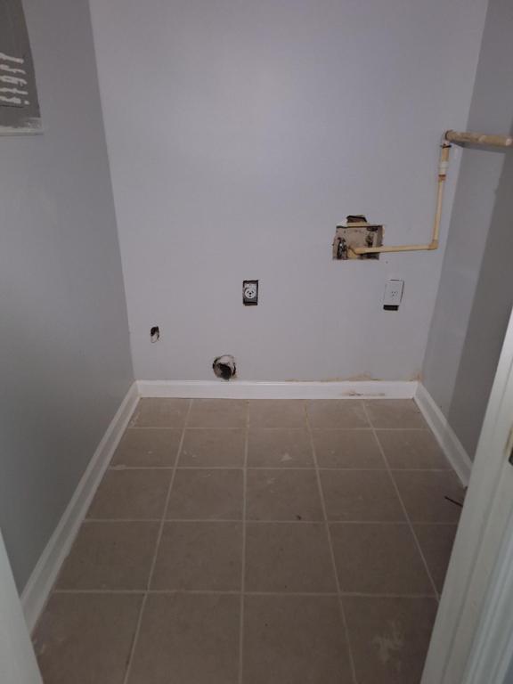 Building Photo - 3918 S Creek Ct
