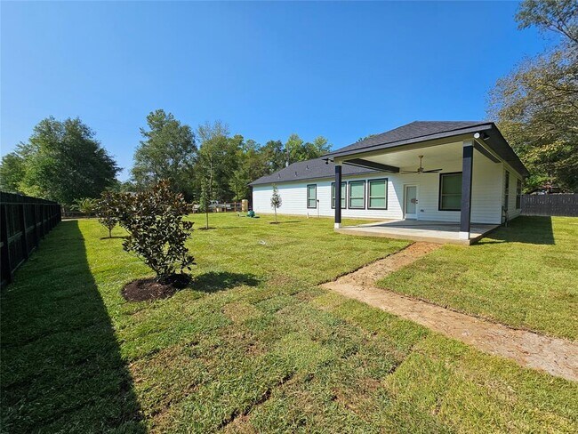 Building Photo - 25939 Lantern Ln