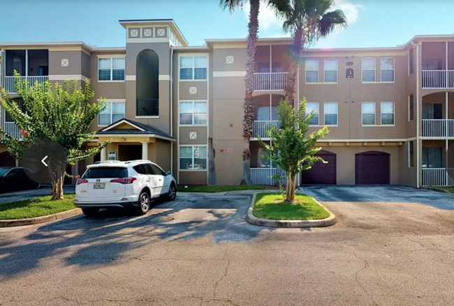 Building Photo - 305 N Villa San Marco Dr