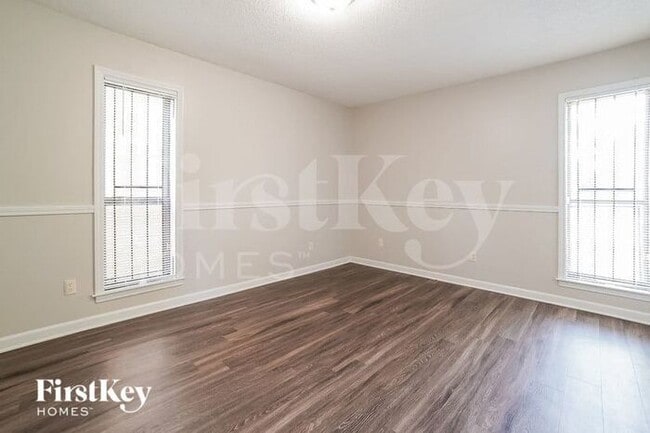 Building Photo - 6709 Valley Park Dr