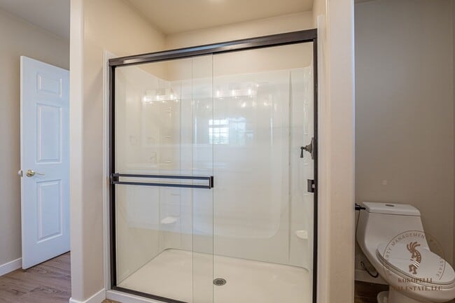 Building Photo - 2141 Redcliff Cir