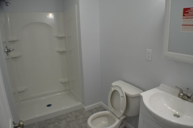 Building Photo - 563 Burritt St