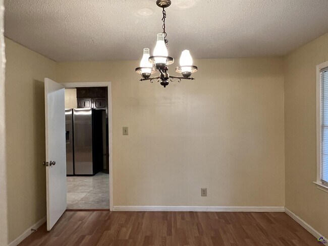 Building Photo - 3700 Dean Dr