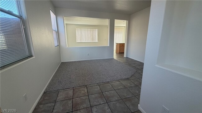 Building Photo - 2424 Predera Ave