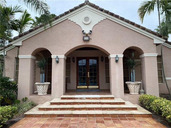 Building Photo - 12112 St.Andrews Pl