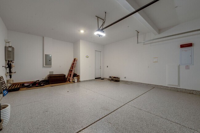 Building Photo - Newly Built 6BR Home with Panoramic Views in El Dorado Hills – 4,180 Sq Ft!