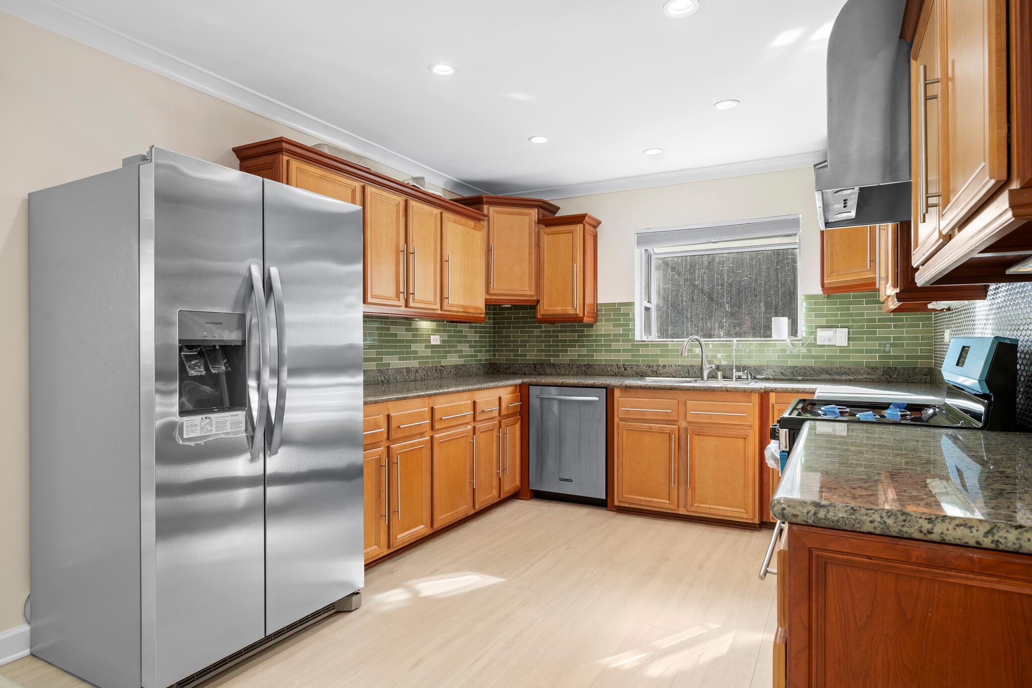 Building Photo - 1544 Golf Club Dr