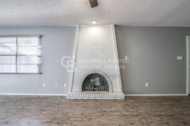Building Photo - 5332 Kenosha Ave