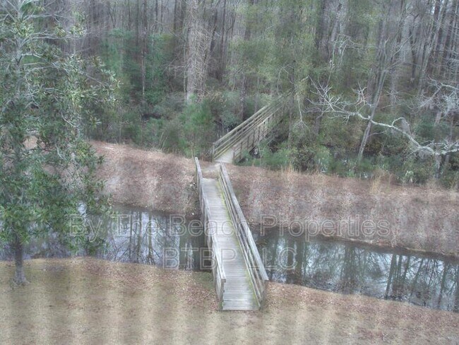 Building Photo - 6010 Dick Pond Rd