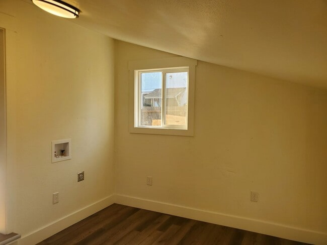 Building Photo - Everything Is Brand New!