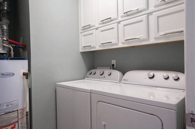 Building Photo - 125 W Victoria Ct