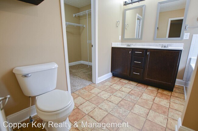 Building Photo - 3 br, 2 bath House - 979 Guinevere Court