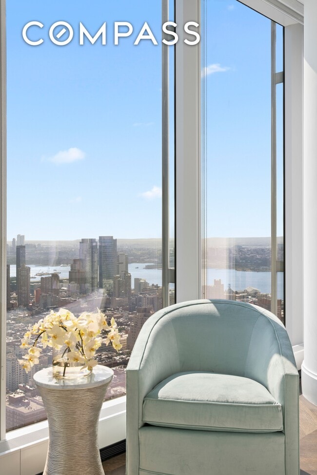 Building Photo - 217 W 57th St