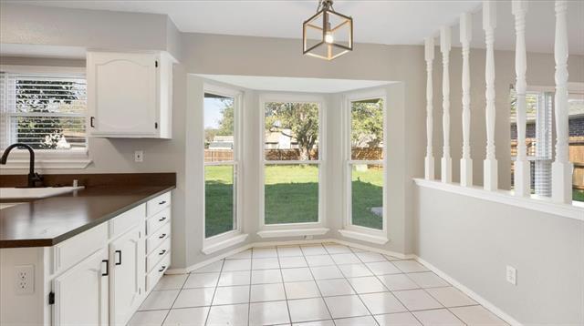 Building Photo - 6925 Red Fox Trail