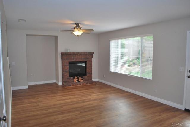 Building Photo - 145 Canyon Creek Way