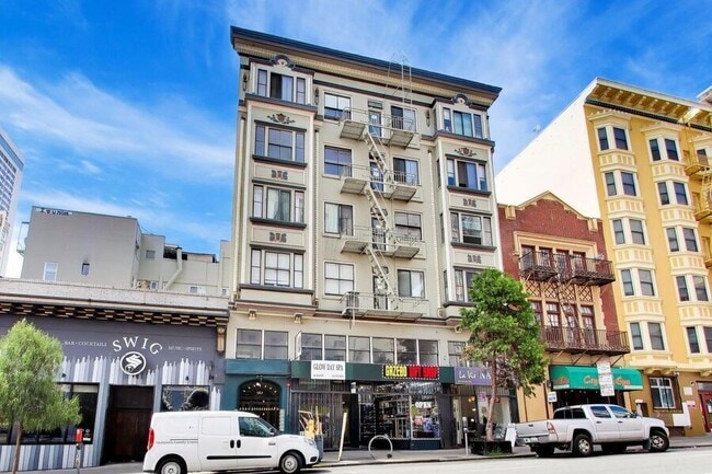 Building Photo - 565 Geary St