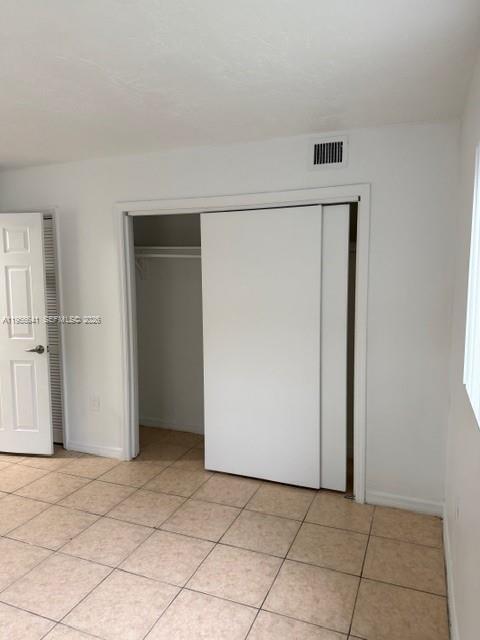 Building Photo - 510 NW 24th Ave