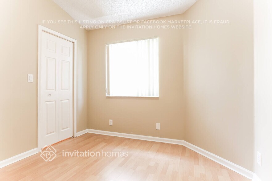 Building Photo - 1401 Banyan Cir