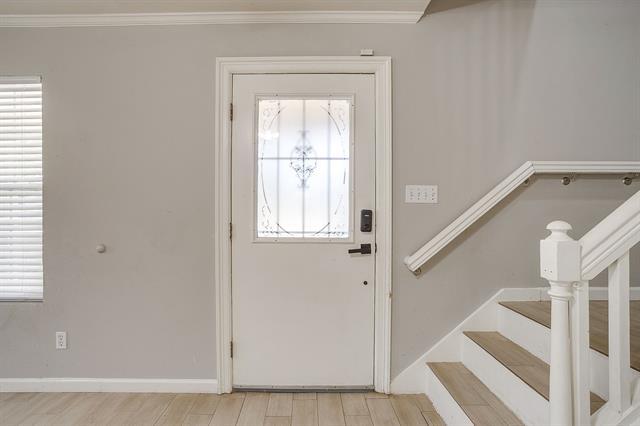 Building Photo - 1633 Trinity View St