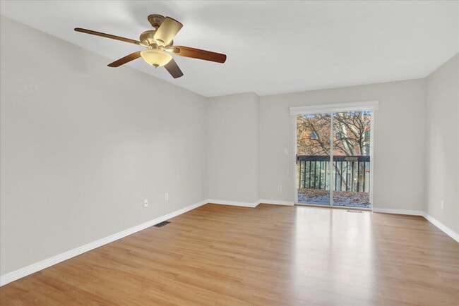 Building Photo - 2635 E Nichols Cir