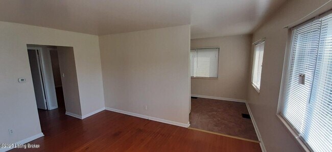 Building Photo - 408 N Clark Blvd