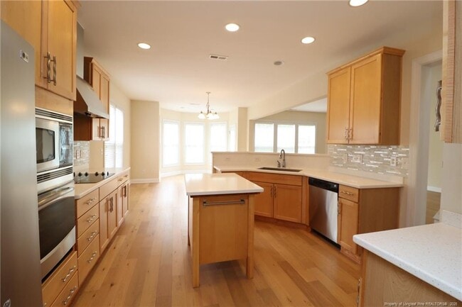 Building Photo - 406 Golden Harvest Loop
