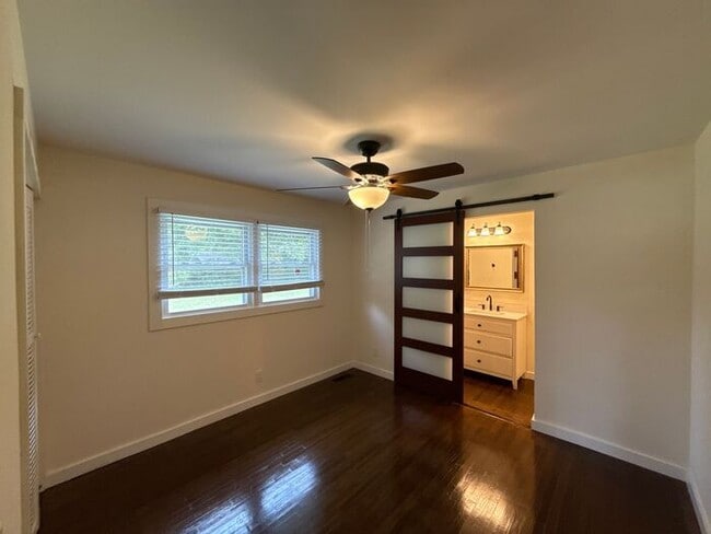 Building Photo - T.R. Lawing Realty Property
