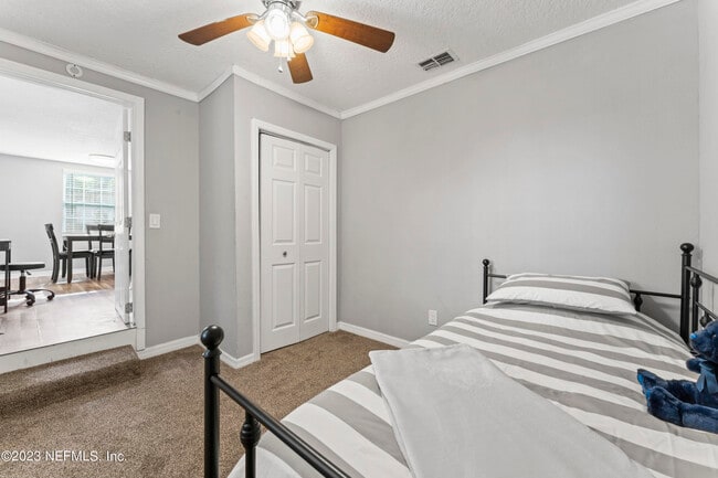 Building Photo - 1905 Niblick Dr