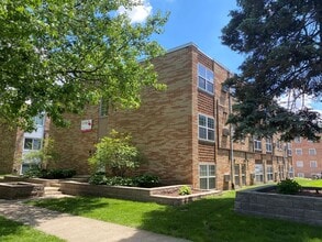 Building Photo - 507 E Clark St