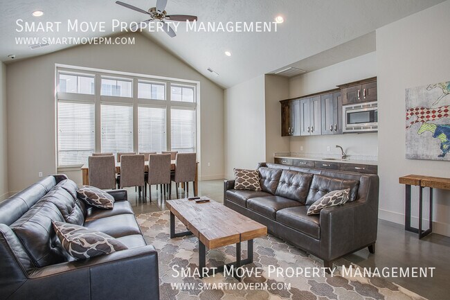 Building Photo - 3246 E Front Runner Ln