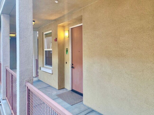 Building Photo - 12842 Palm St