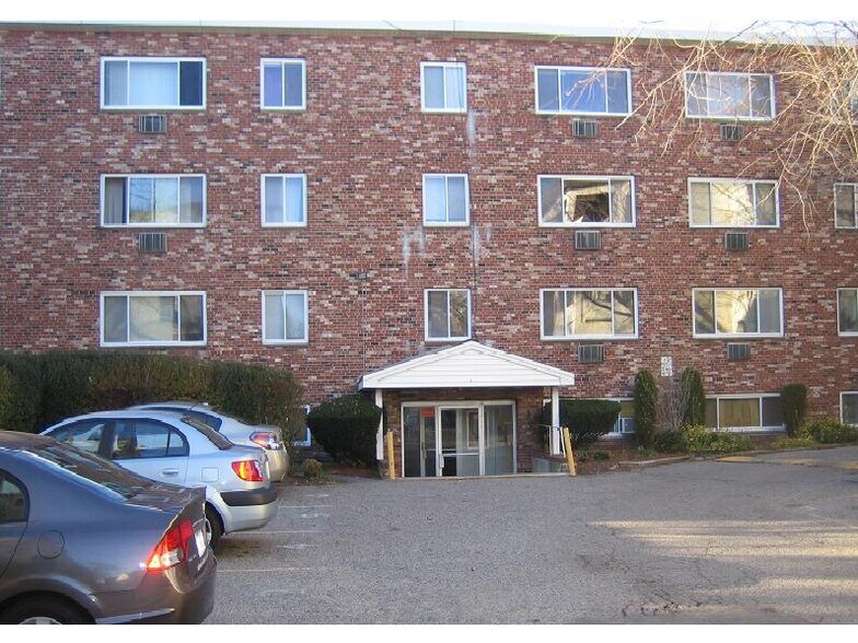 Building Photo - 20 Radcliffe Rd