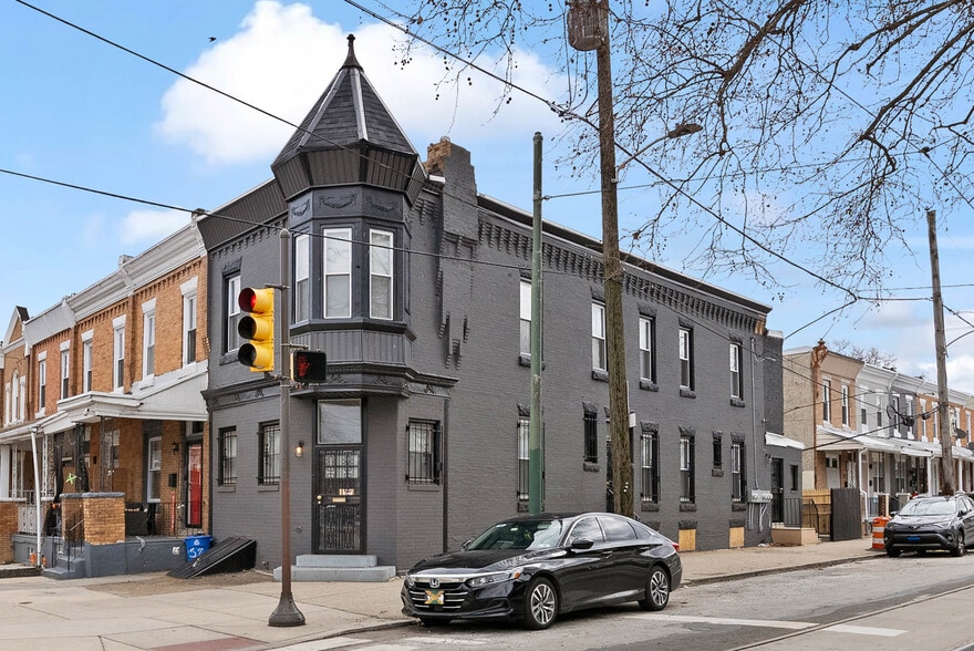 Primary Photo - 5860 Haverford Ave
