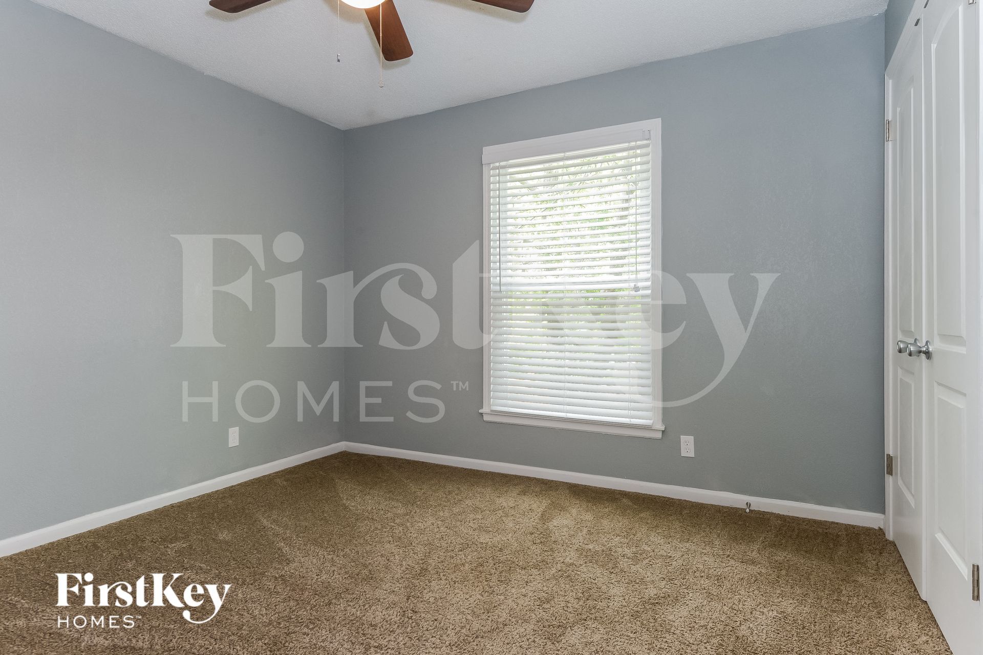 Building Photo - 13008 W 102nd Terrace